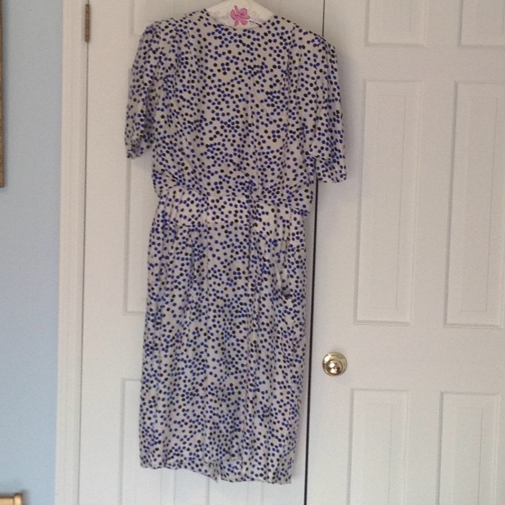 Silk dress. Adrianna Papell. White w/polka dots.